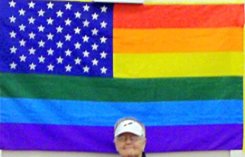 Learning to Balance the Seesaw Between Gay And Straight&nbsp;Worlds